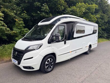 2019 Niesmann and Bischoff Smove 7.4E