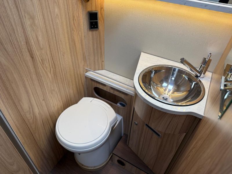 2018 Hymer T698 CL 60th