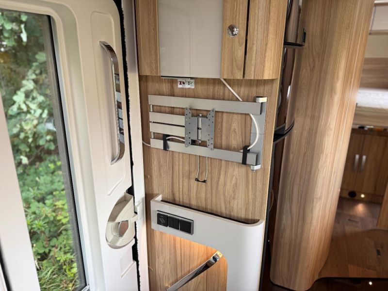 2018 Hymer T698 CL 60th