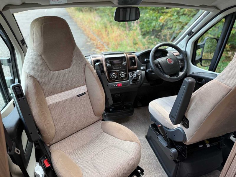 2020 Bessacarr BESSACAR 562