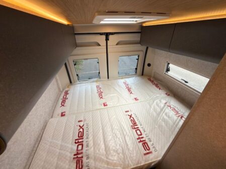 2027 Hymer Redwood 601