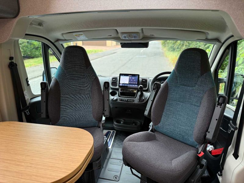 2027 Hymer Redwood 601
