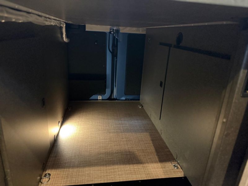 2027 Hymer Redwood 601