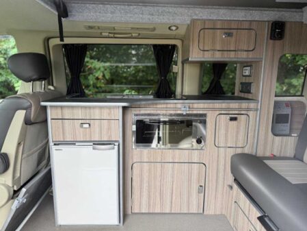 2003 Nissan Elgrand