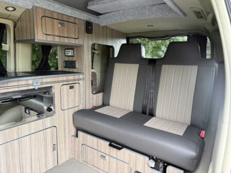 2003 Nissan Elgrand