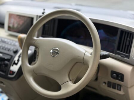 2003 Nissan Elgrand