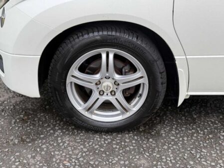 2003 Nissan Elgrand