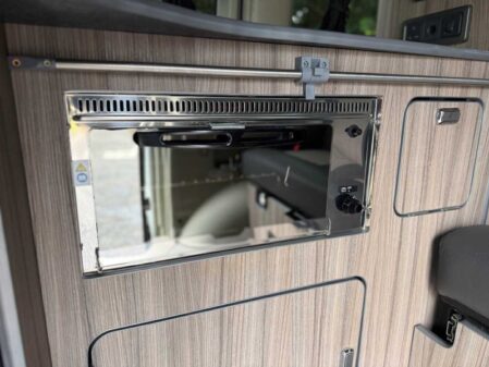 2003 Nissan Elgrand