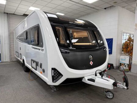 2026 Swift Conqueror 560L Grande