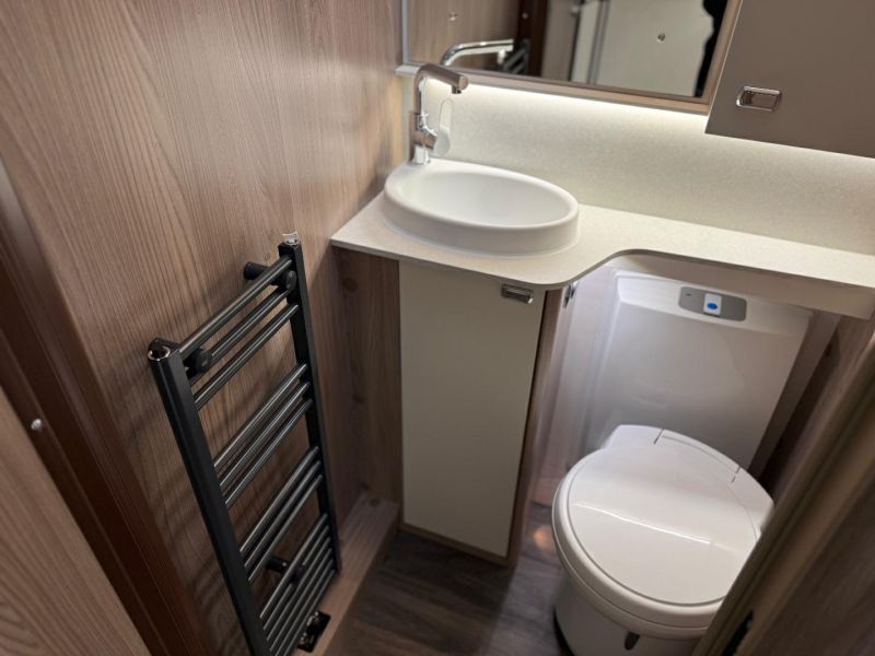 2026 Swift Conqueror 560L Grande