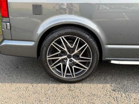 2023 VW T6.1 Highline Platinum Wave LWB Manual
150hp