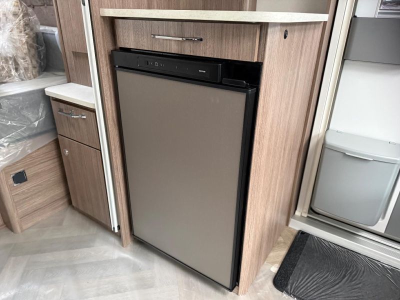 2026 Coachman VIP 575