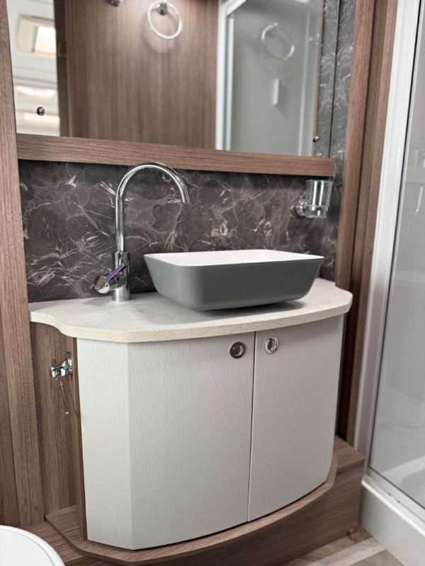 2026 Coachman VIP 575