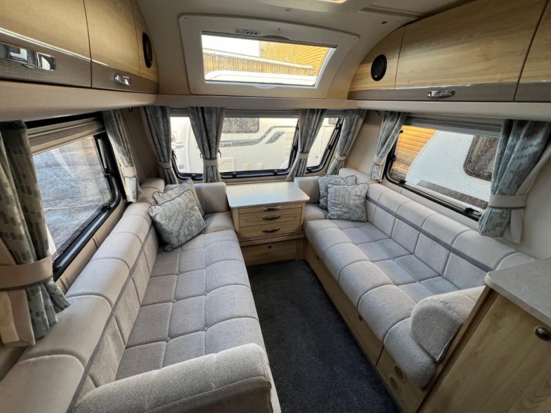 2018 Elddis Magnum GT 586 Anniversary Edition