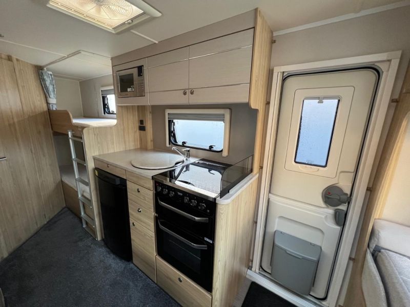 2018 Elddis Magnum GT 586 Anniversary Edition