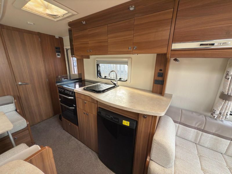 2016 Elddis Affinity 530
