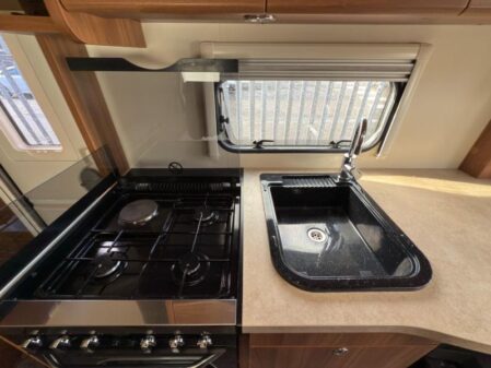 2016 Elddis Affinity 530