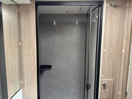 2025 Swift Challenger 480
Incl Mover