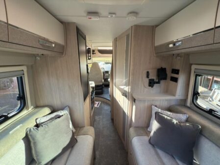 2025 Elddis Autoquest CV40 60th Anniversary Edition
Manual