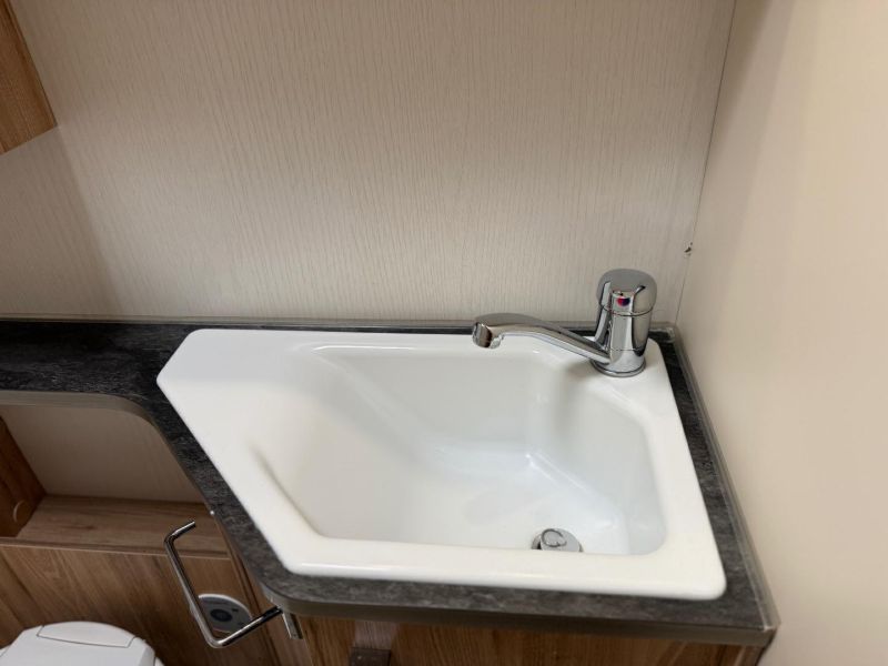 2018 Pilote Essential P716