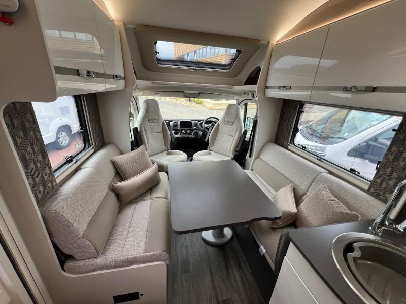 2024 Swift Escape 684