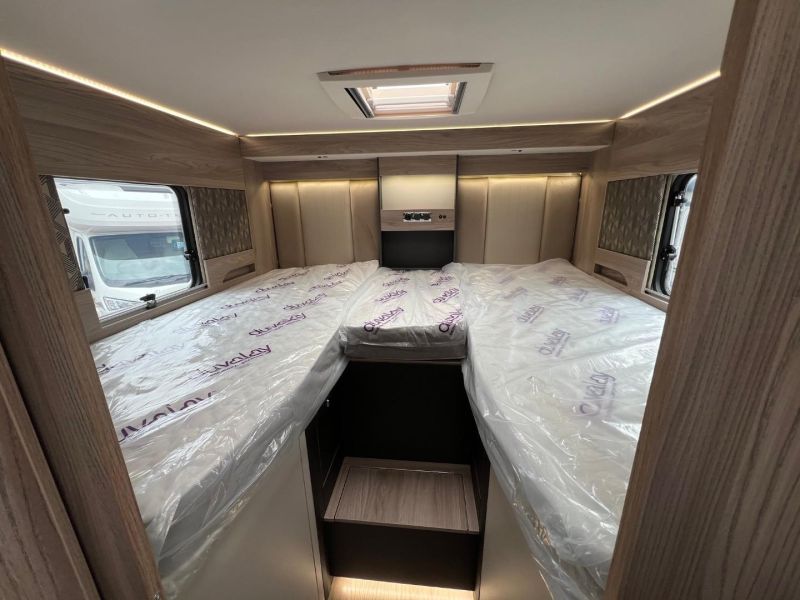 2024 Swift Escape 684